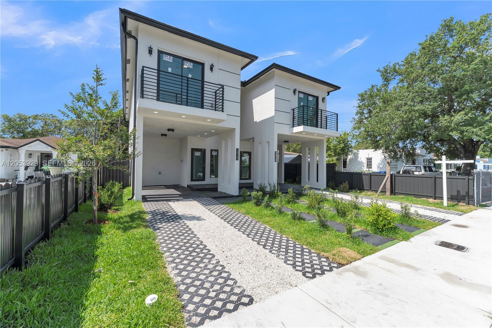 1816 NW 49th St, Miami FL 33142 photo 2