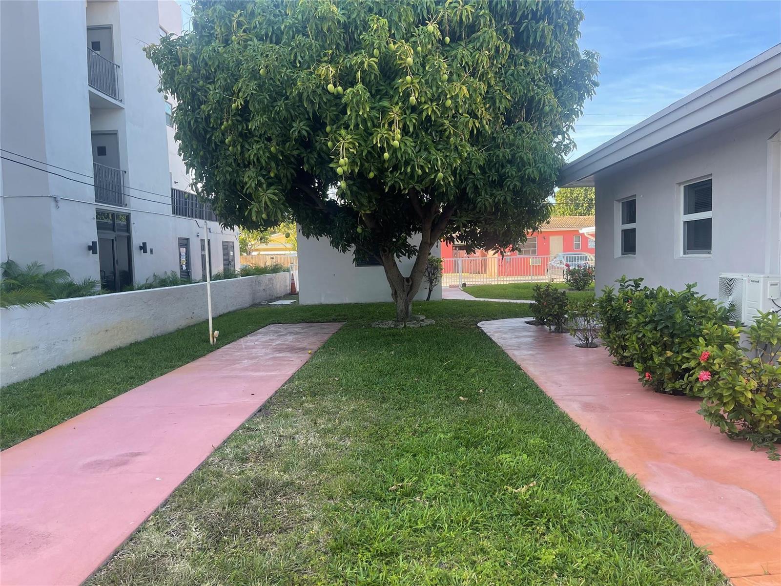 1727 DEWEY Street # 3, Hollywood FL 33020 photo 3
