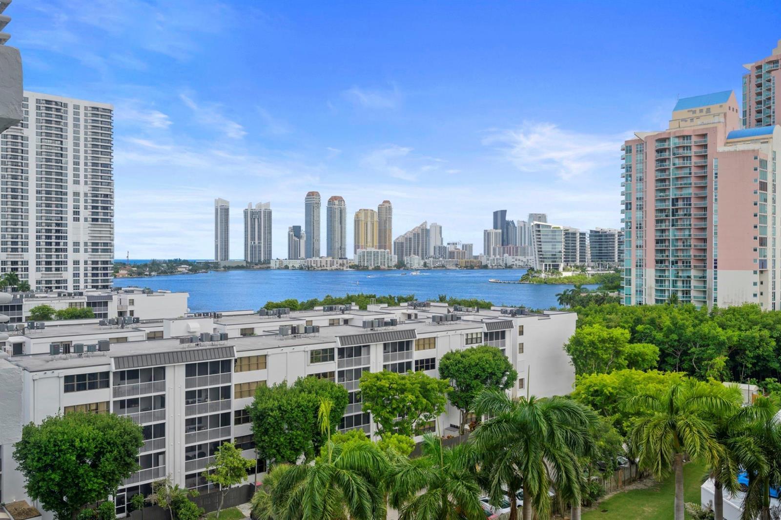 3300 NE 192ND Street # 915, Aventura FL 33180 photo 2