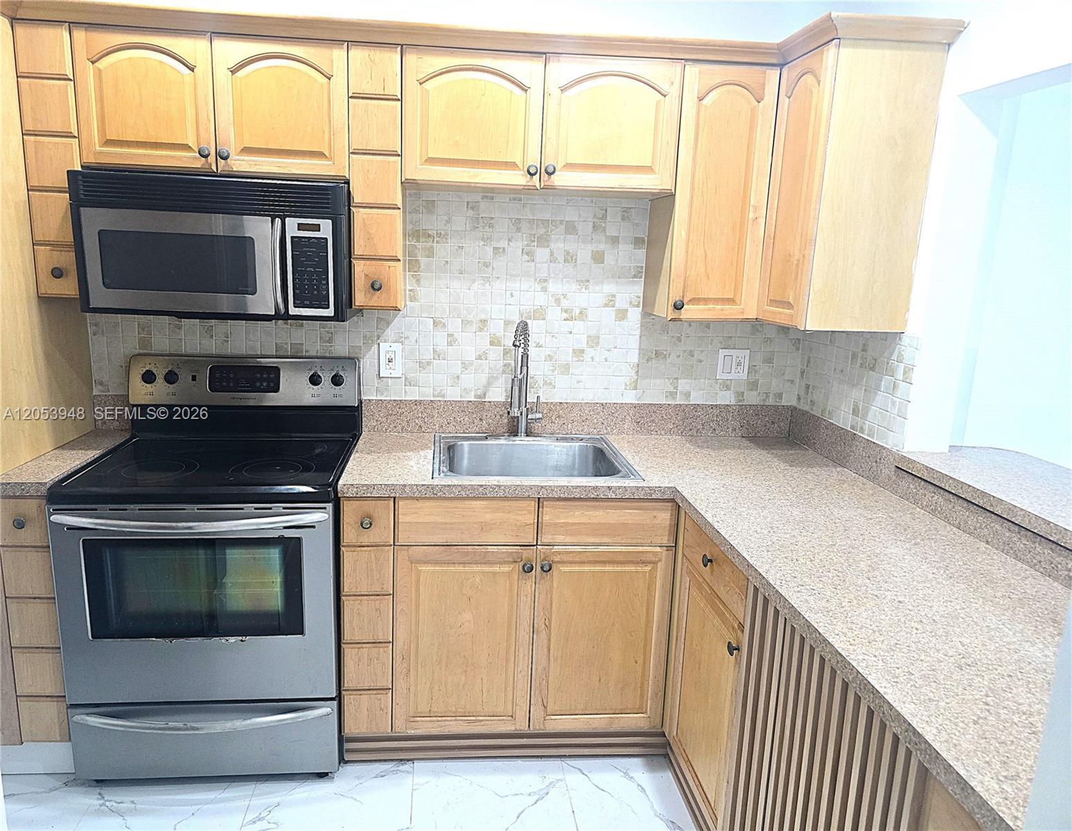 6070 W 18th Ave # 213, Hialeah FL 33012 photo 2