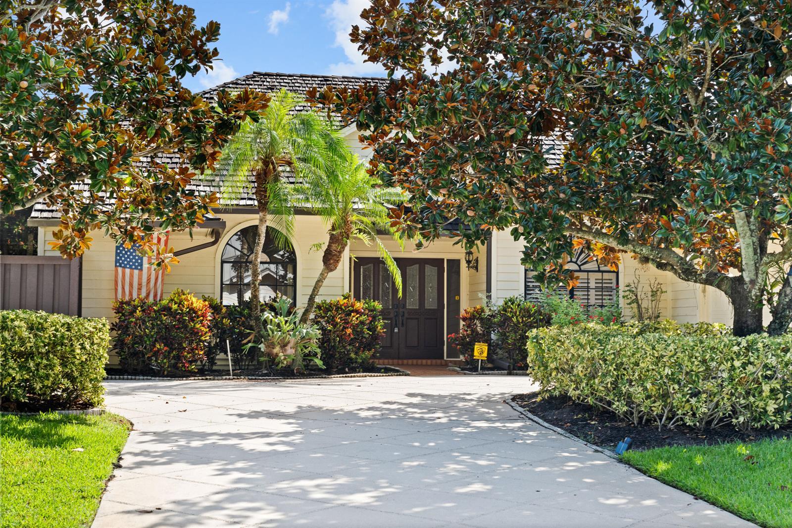 6606 Wood Lake Road, Jupiter FL 33458 photo 2