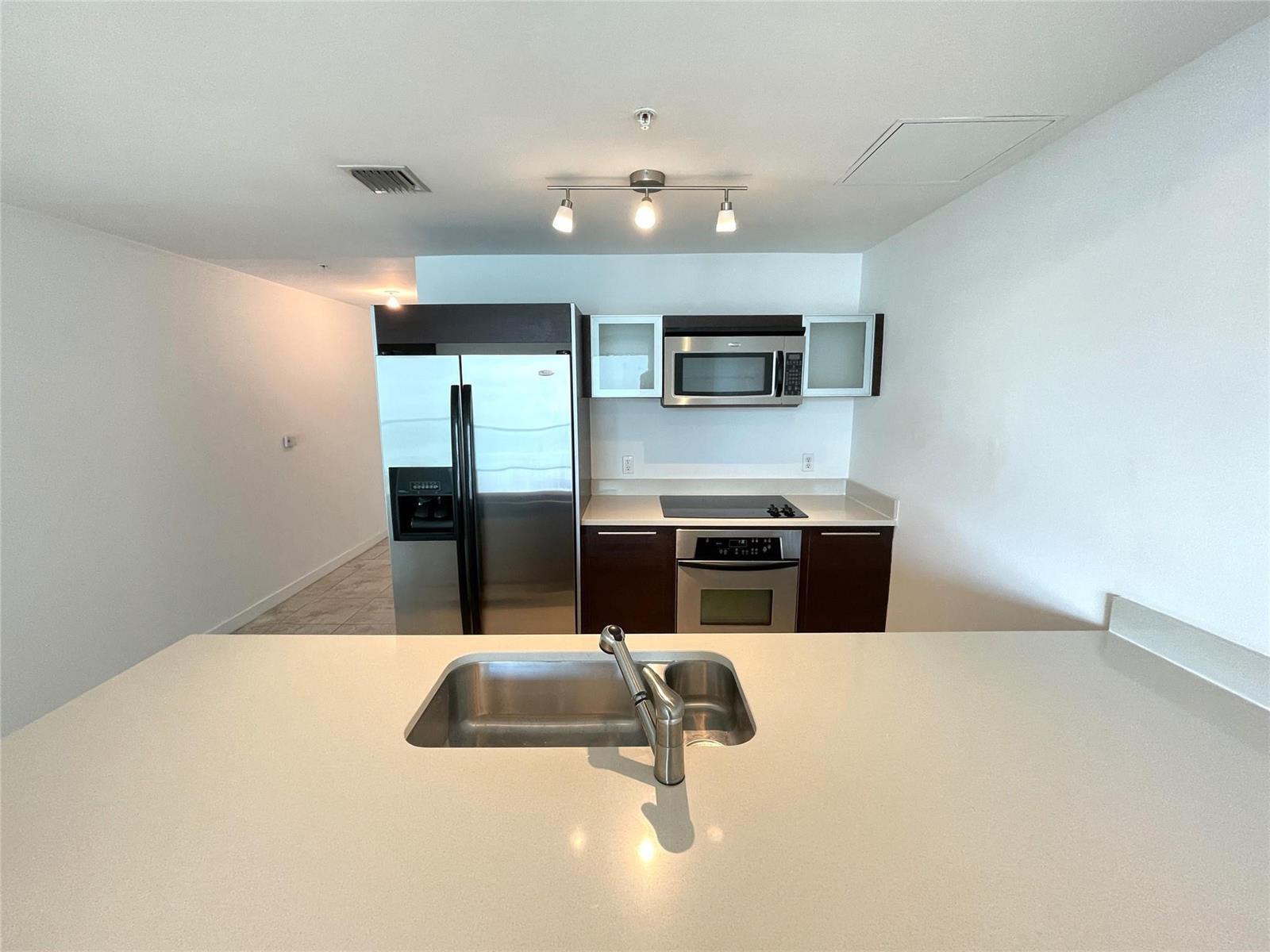 1900 N BAYSHORE Drive # 1709, Miami FL 33132 photo 2