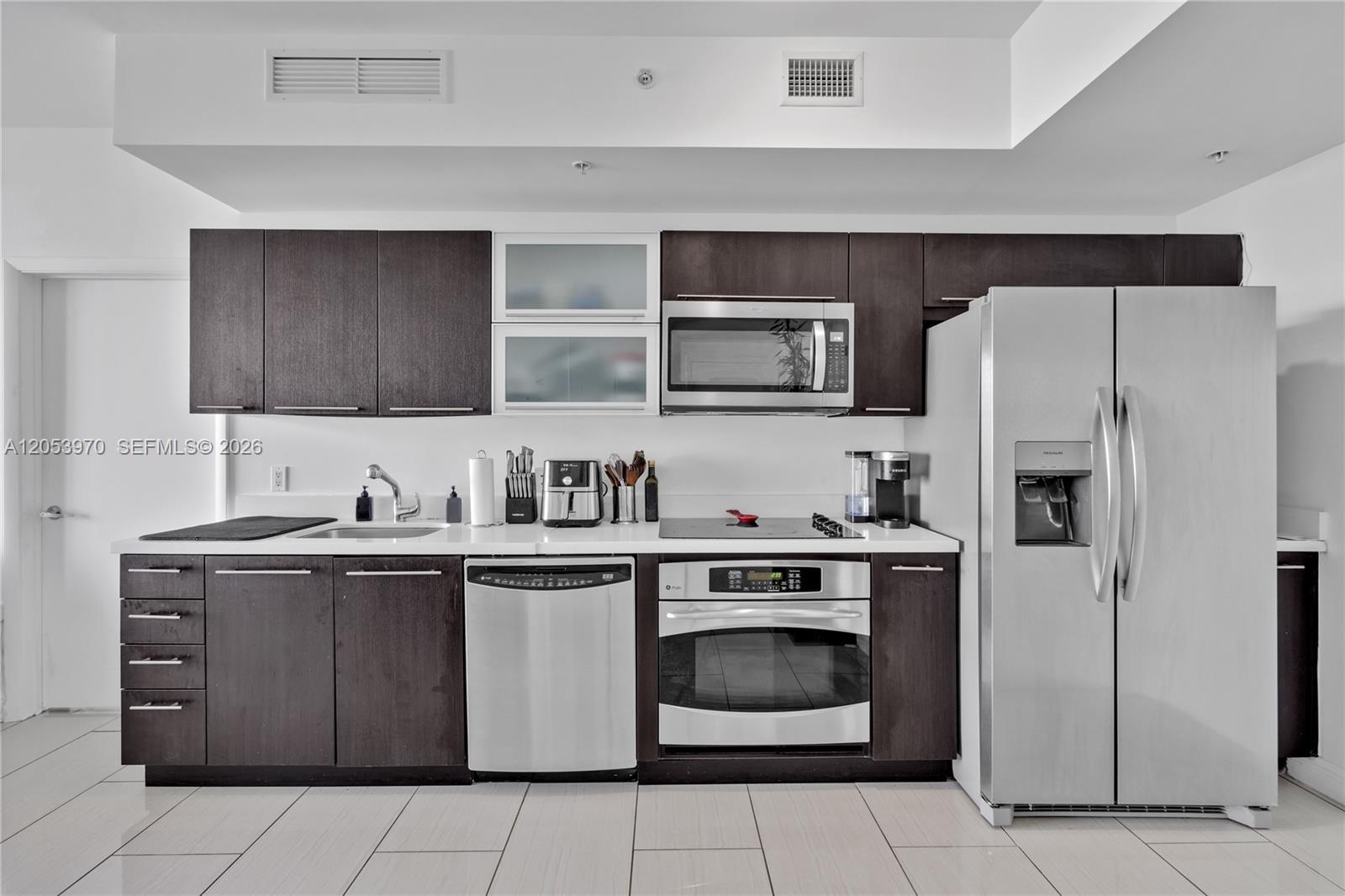 90 SW 3rd St # 4403, Miami FL 33130 photo 4