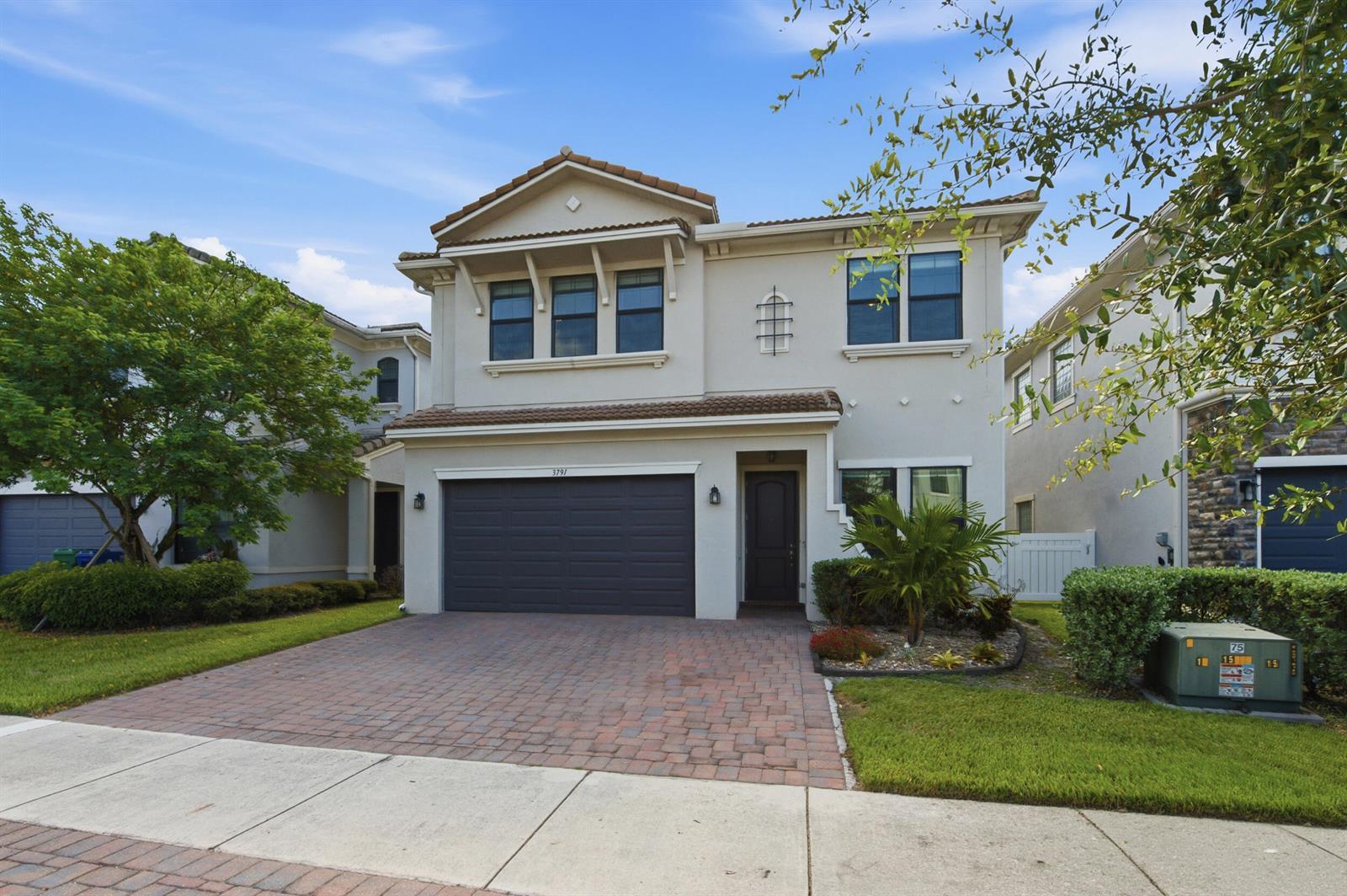 3791 NW 87TH Way, Coral Springs FL 33065 photo 3