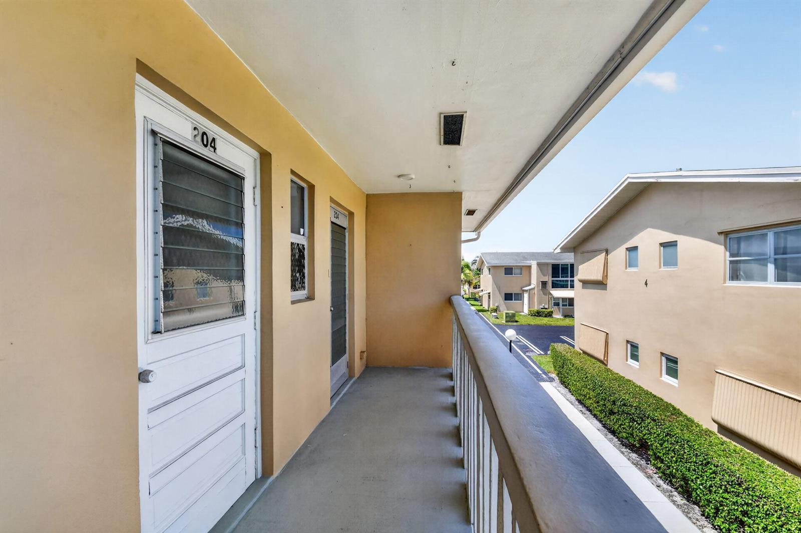 2111 NE 1ST Court # 204, Boynton Beach FL 33435 photo 5