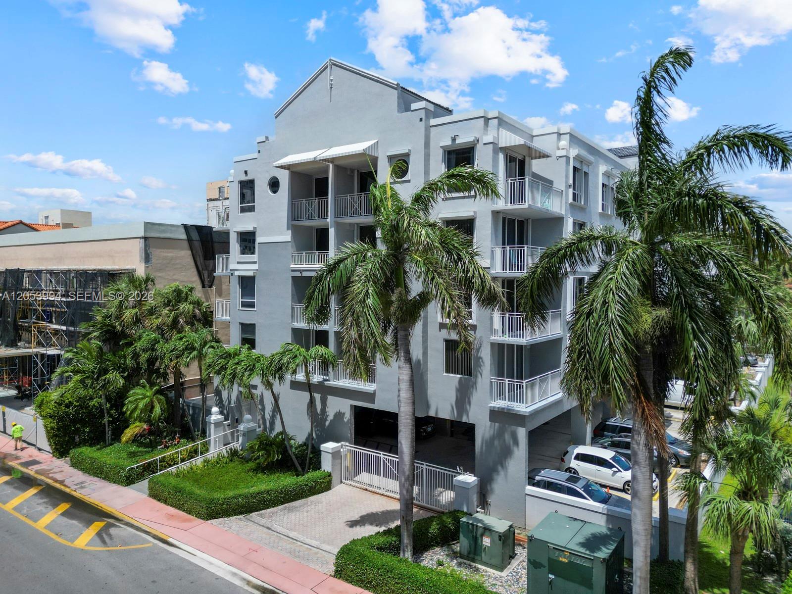 2642 Collins Ave # 303, Miami Beach FL 33140 photo 2