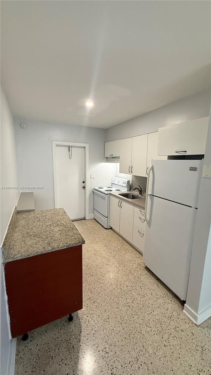 842 SW 2nd St # A, Hallandale Beach FL 33009 photo 5