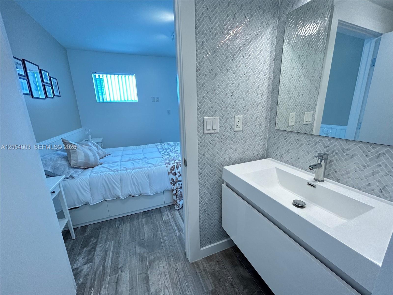 1035 Euclid Ave # 27, Miami Beach FL 33139 photo 3