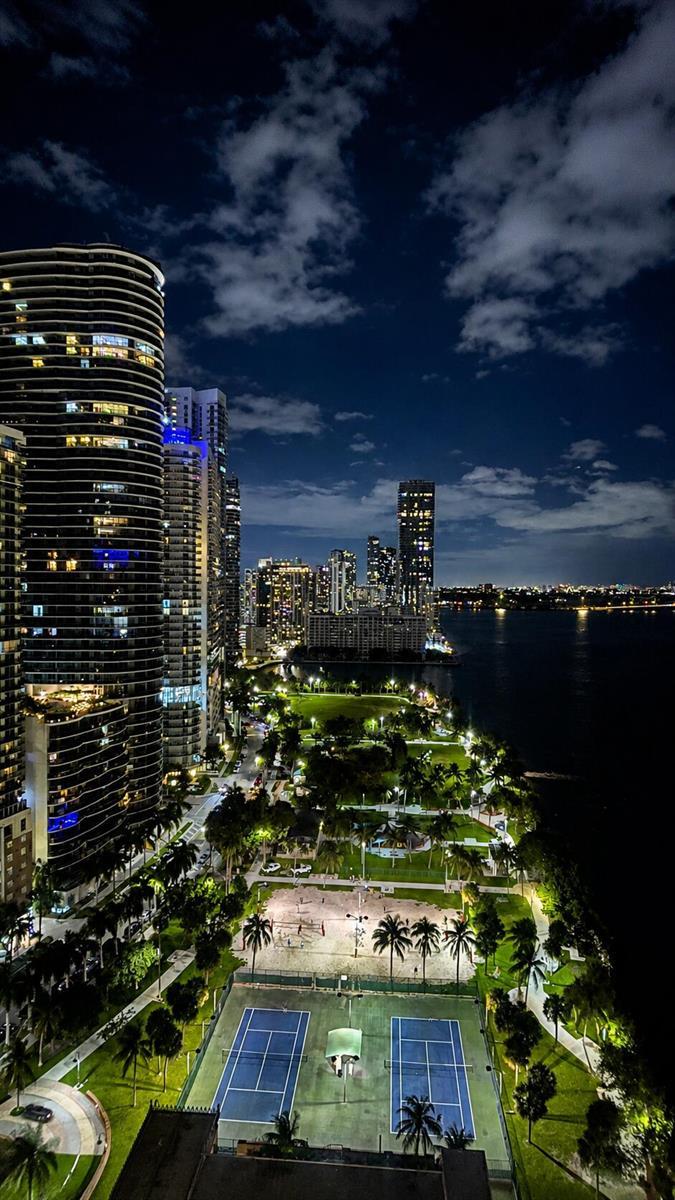 1717 N BAYSHORE Drive # 2935, Miami FL 33132 photo 3