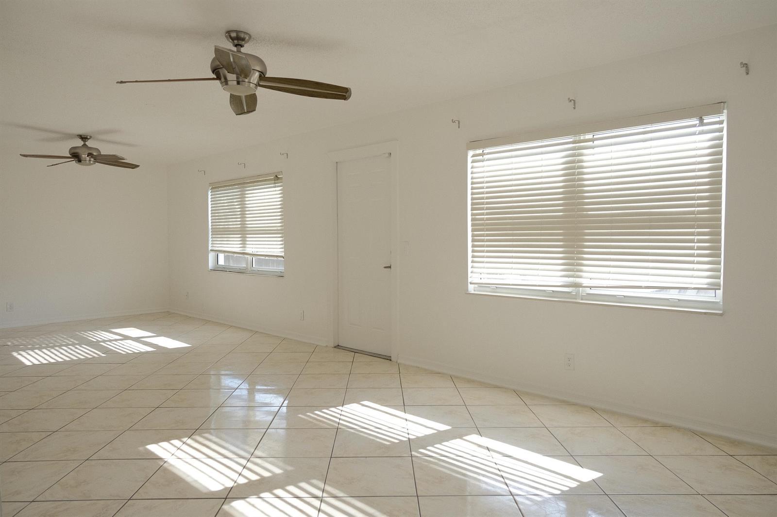 980 Woodland Avenue, West Palm Beach FL 33415 photo 5