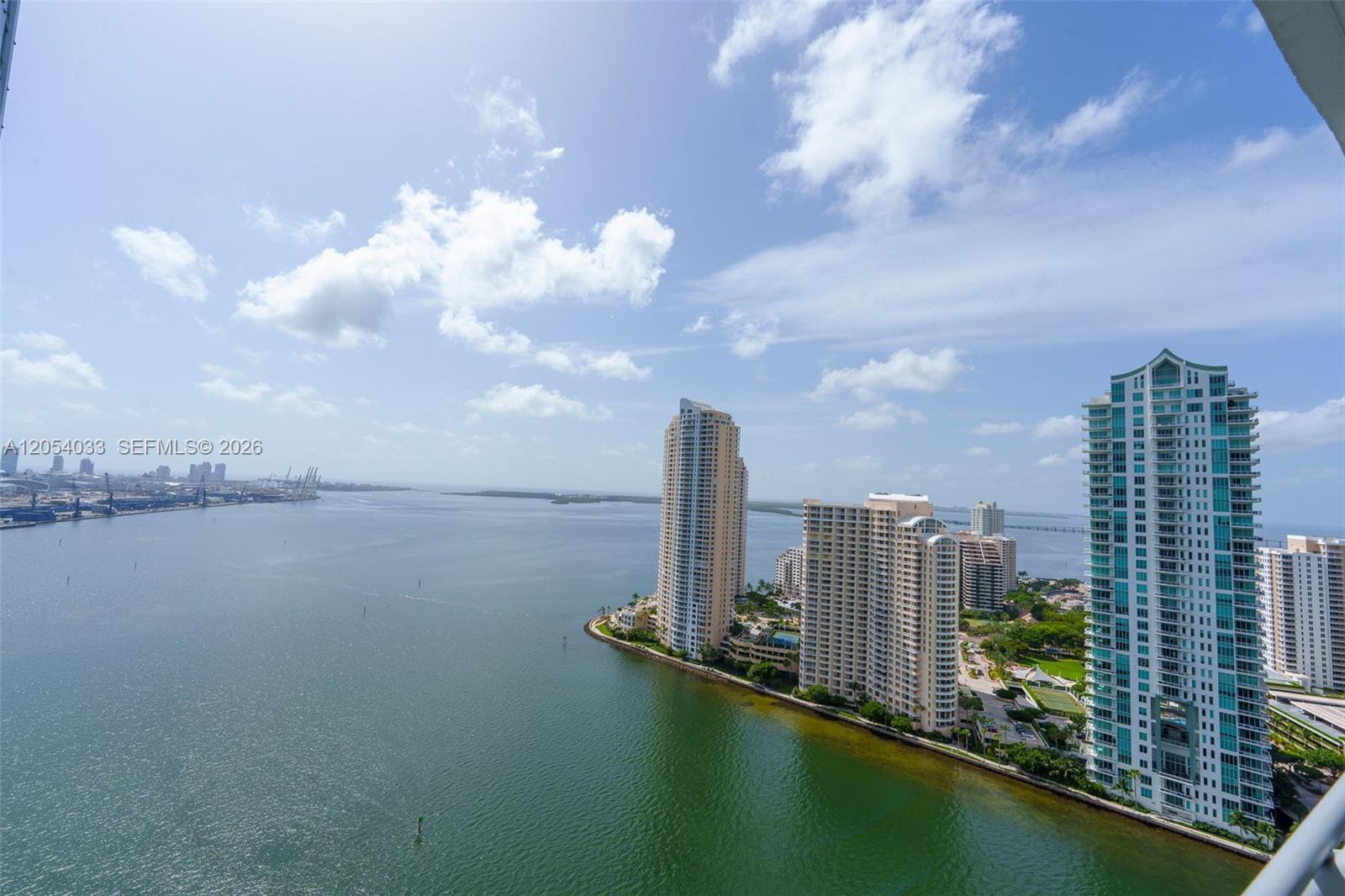 325 S Biscayne Blvd # 3326, Miami FL 33131