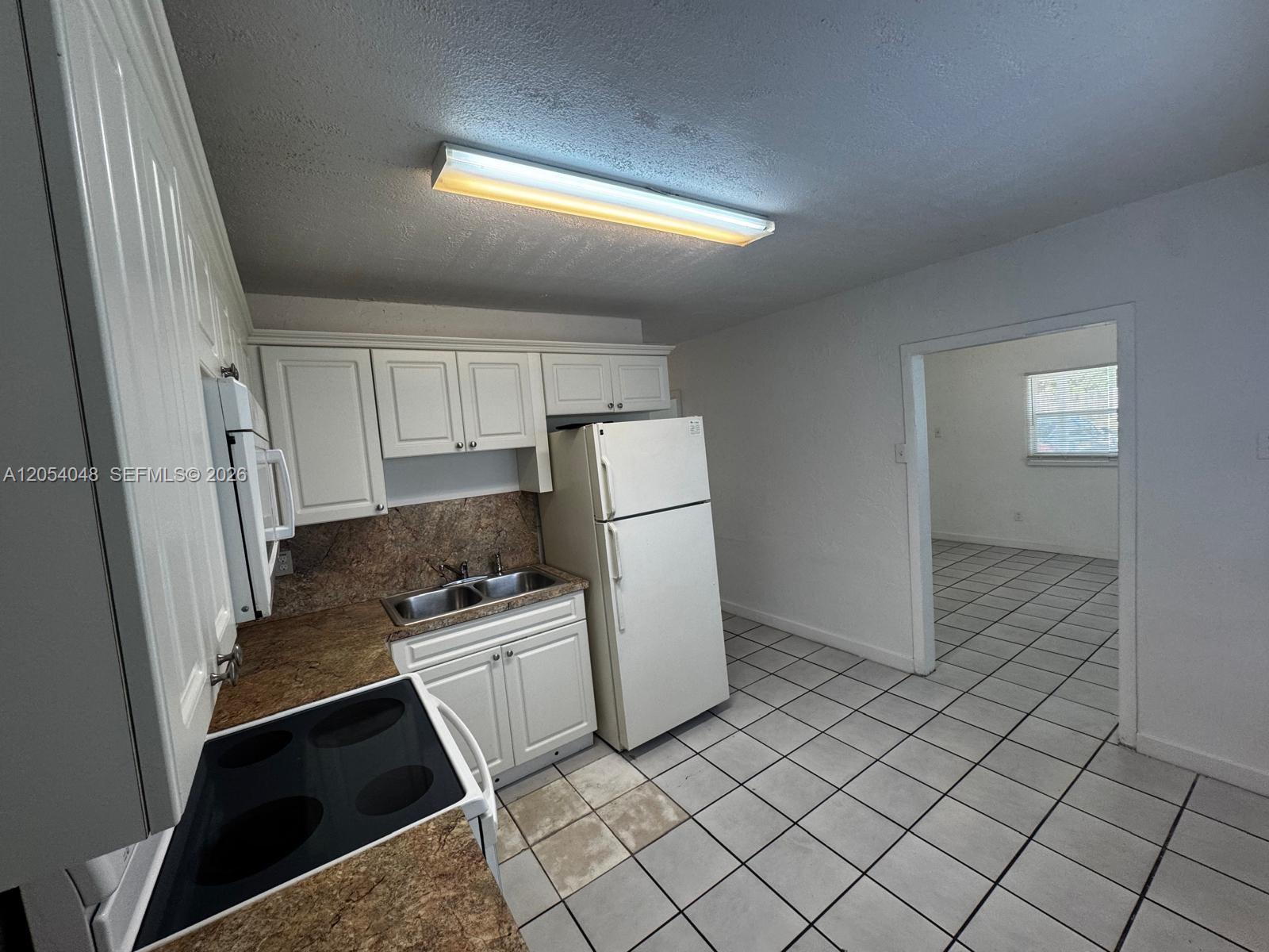 1354 SW 26th Ave, Fort Lauderdale FL 33312 photo 2