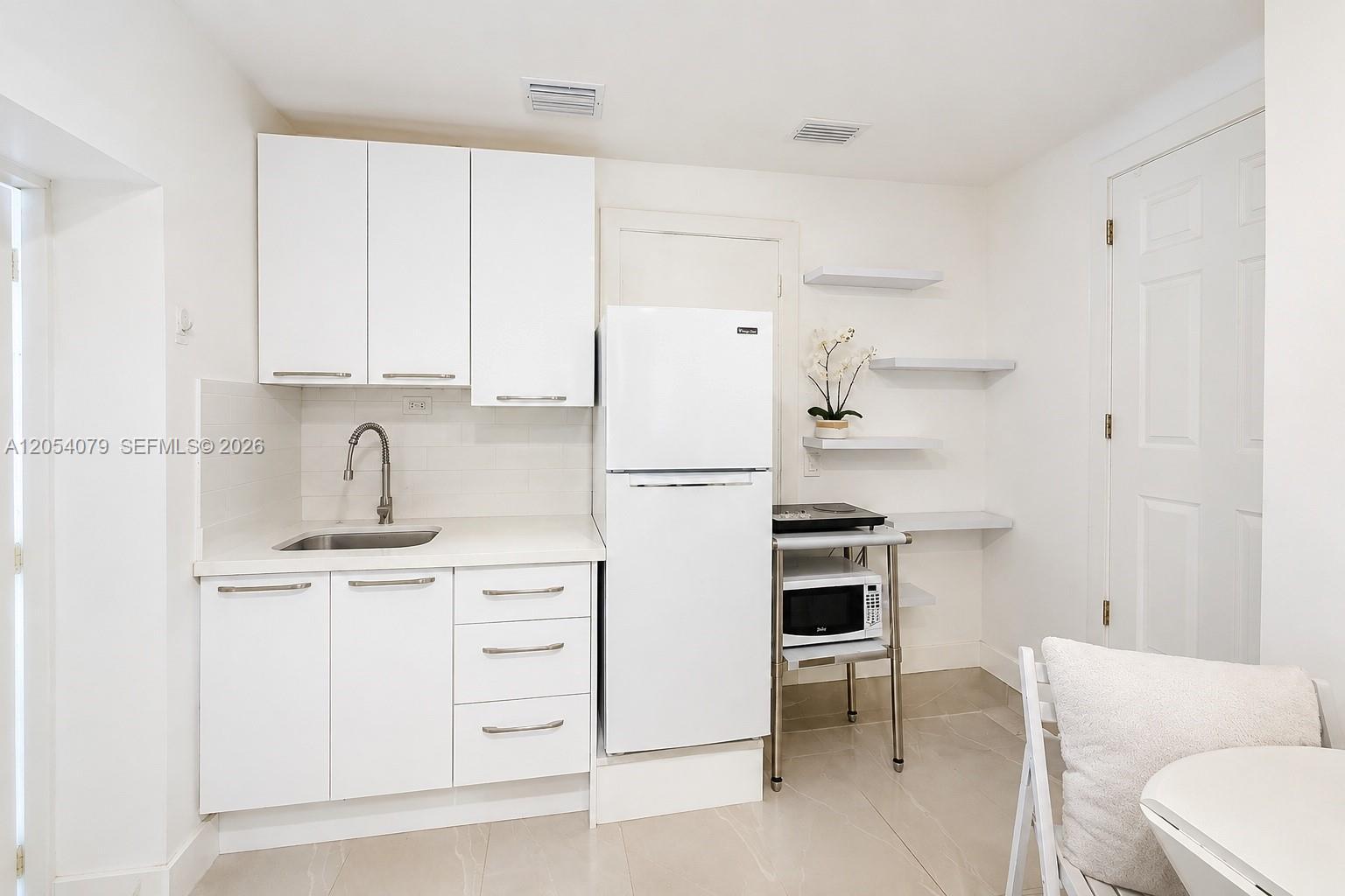 260 NW 132nd Ave # 1, Miami FL 33182 photo 2