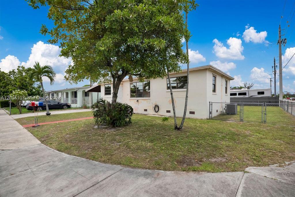 11 W 64th St, Hialeah FL 33012 photo 4
