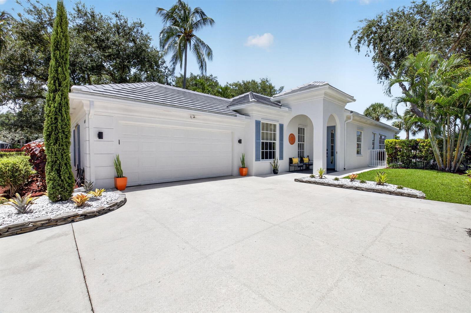 4690 Hammock Circle, Delray Beach FL 33445 photo 2