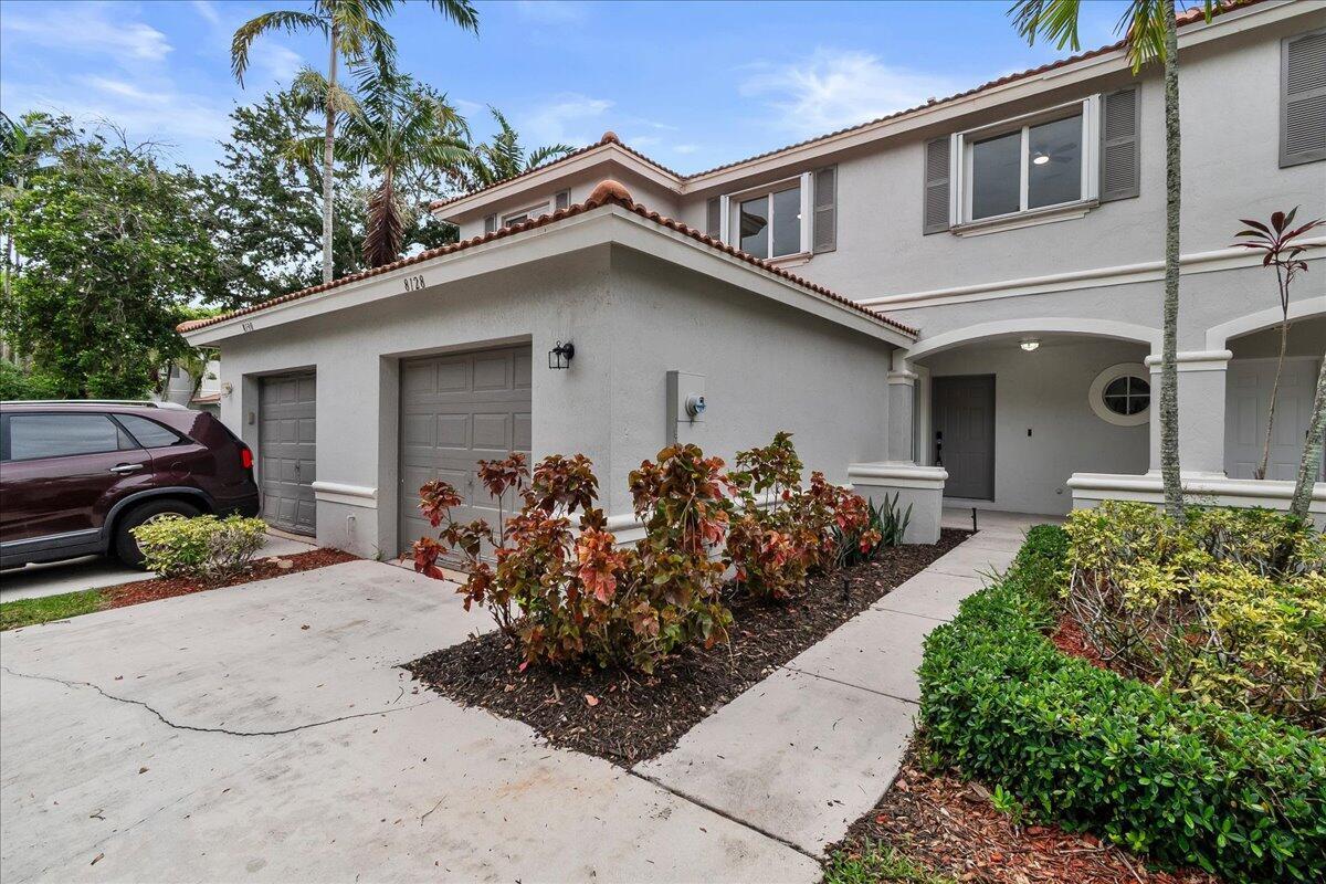 8128 BIG PINE Way, Riviera Beach FL 33407 photo 2