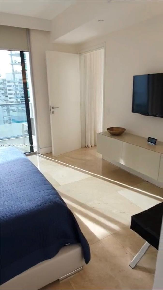 1300 Brickell Bay Dr # 1107, Miami FL 33131 photo 4