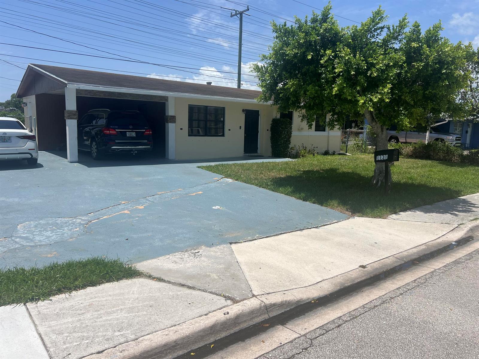 1131 W 1st Street, Riviera Beach FL 33404 photo 2