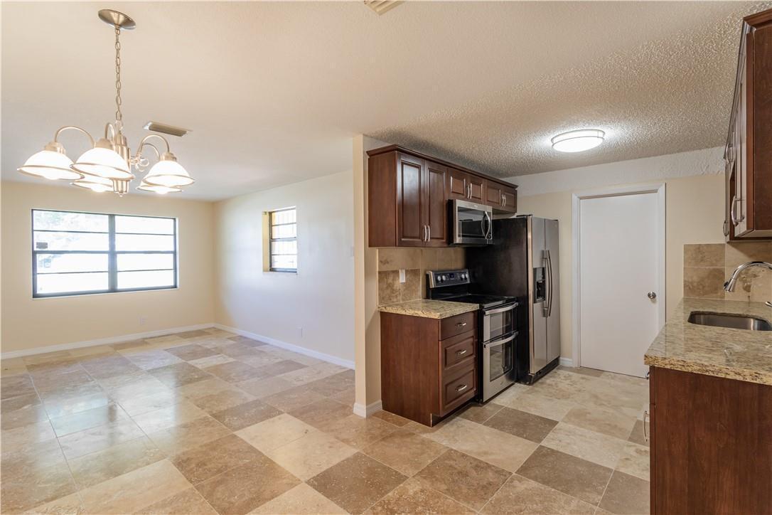 1131 W 1st Street, Riviera Beach FL 33404 photo 5