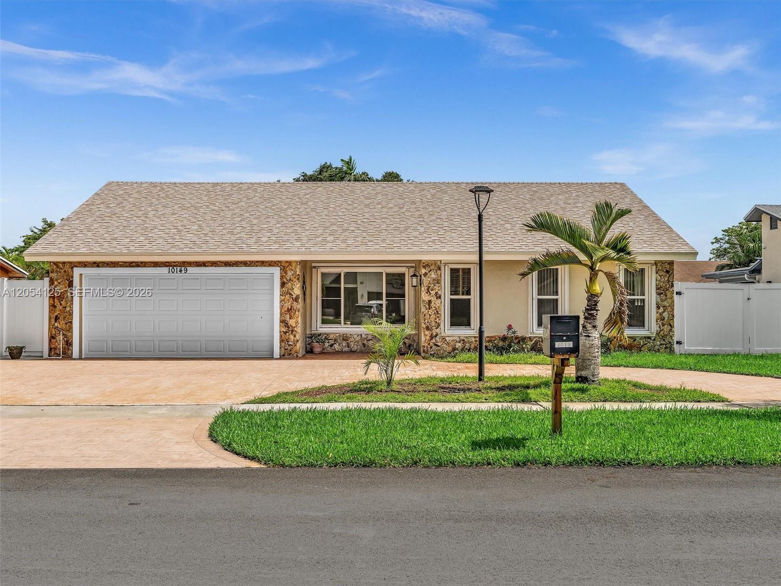 10149 S 21st St, Pembroke Pines FL 33026 photo 3