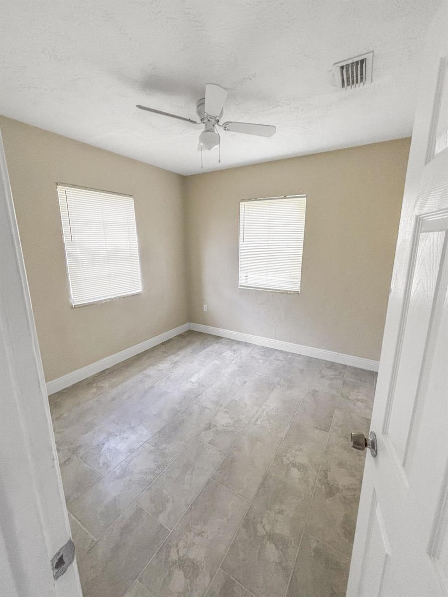 3045 NW 68th Street NW, Miami FL 33147 photo 4