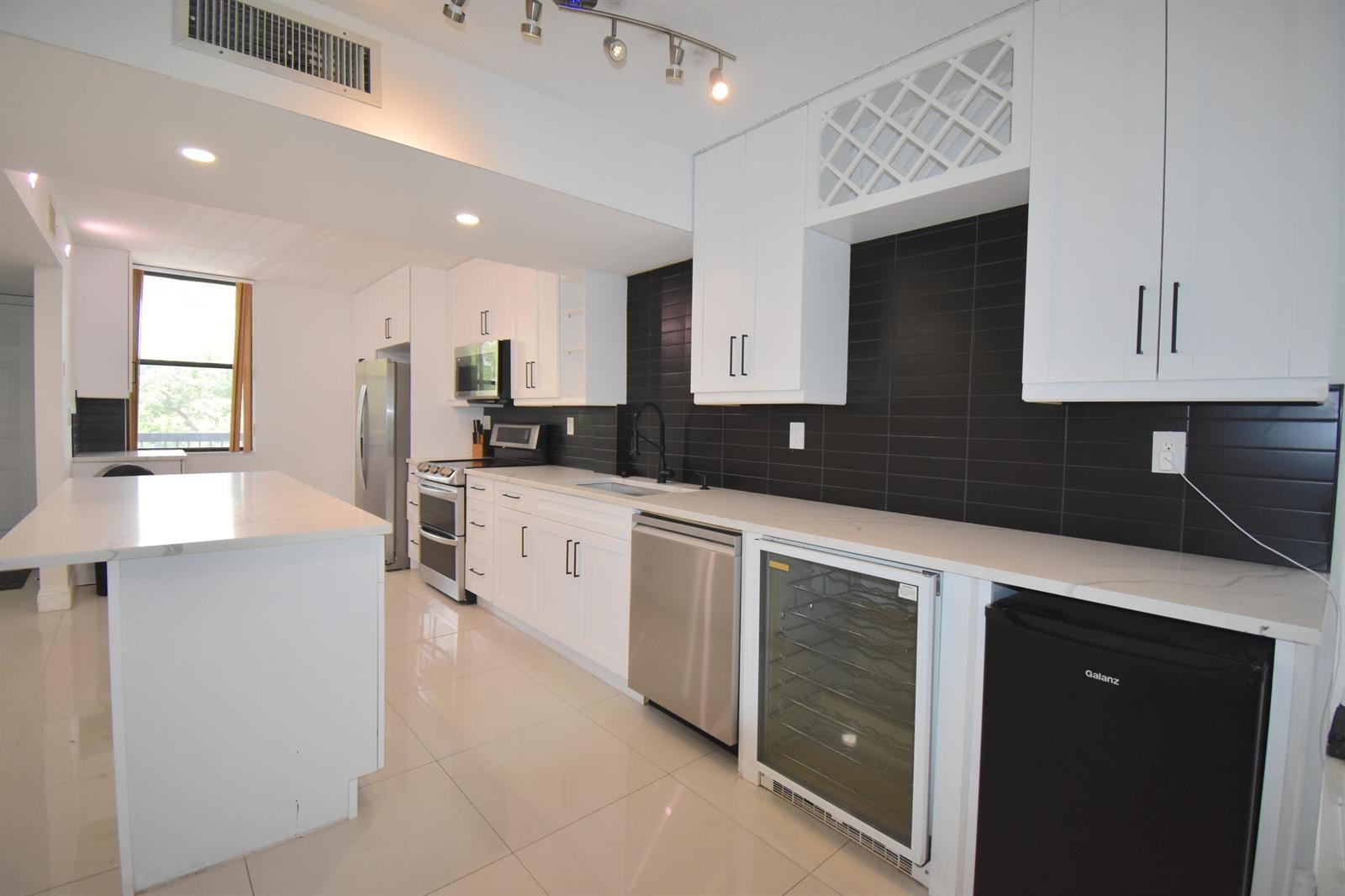 2768 S Carambola Circle S # 302, Coconut Creek FL 33066 photo 4