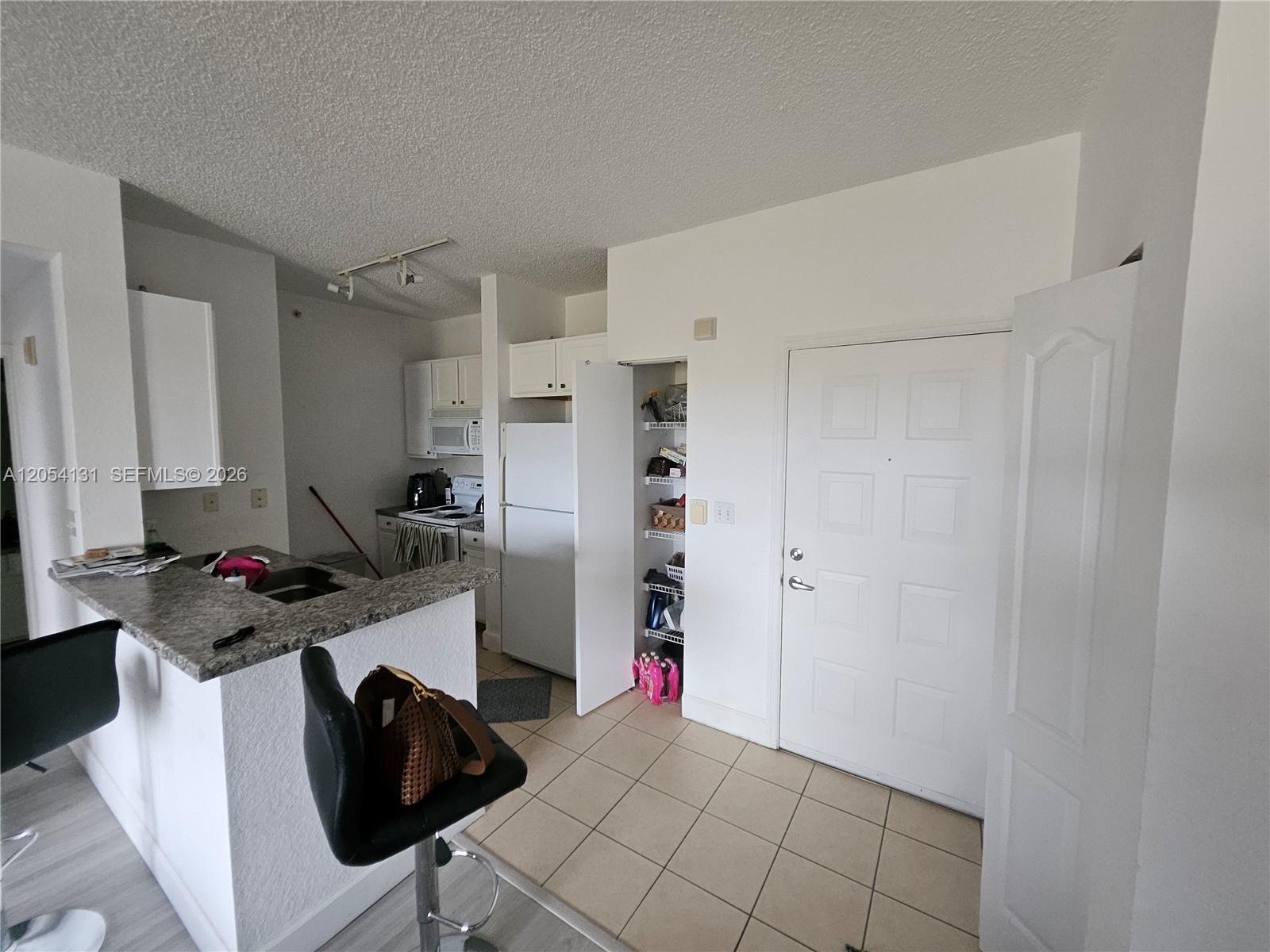 6001 SW 70th St # 655, South Miami FL 33143 photo 4