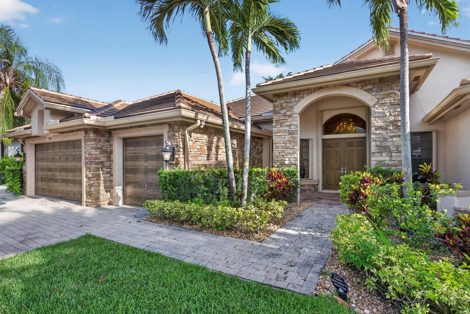 10715 Versailles Boulevard, Wellington FL 33449