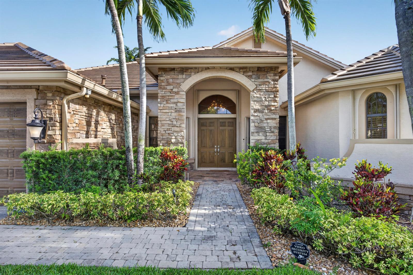 10715 Versailles Boulevard, Wellington FL 33449 photo 5