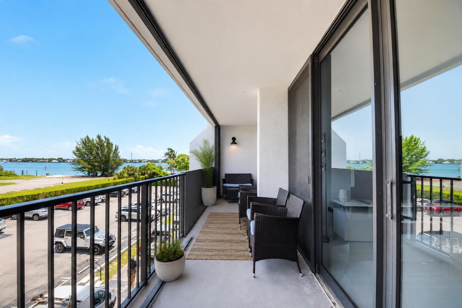 5600 N Flagler Drive Unit 207, West Palm Beach FL 33407 photo 3