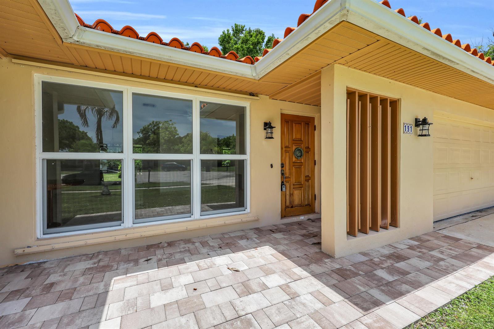 191 SW Ivanhoe Court, Port St. Lucie FL 34983 photo 3
