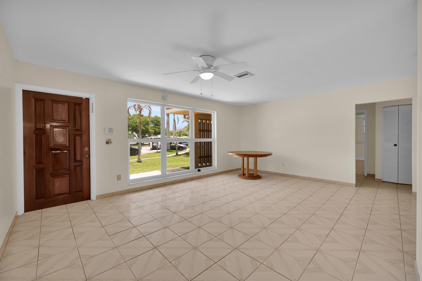 191 SW Ivanhoe Court, Port St. Lucie FL 34983 photo 4