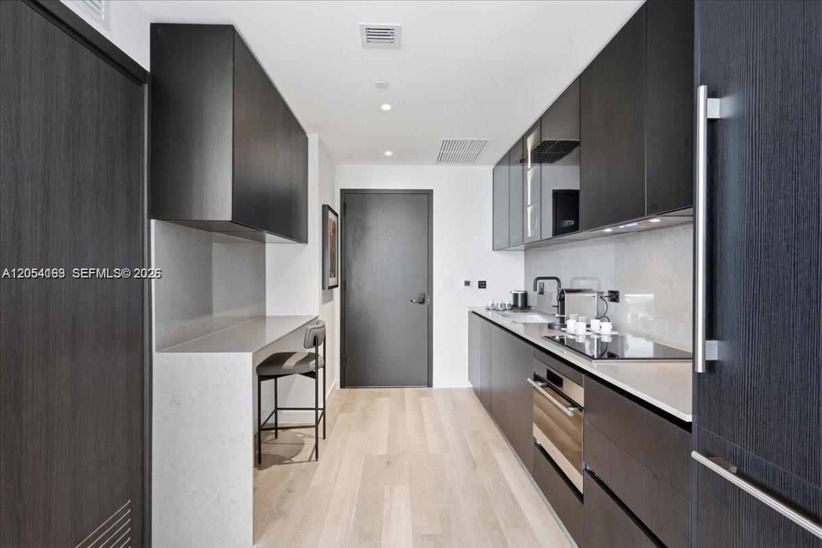 20 NE 11th St # 4904, Miami FL 33132 photo 5
