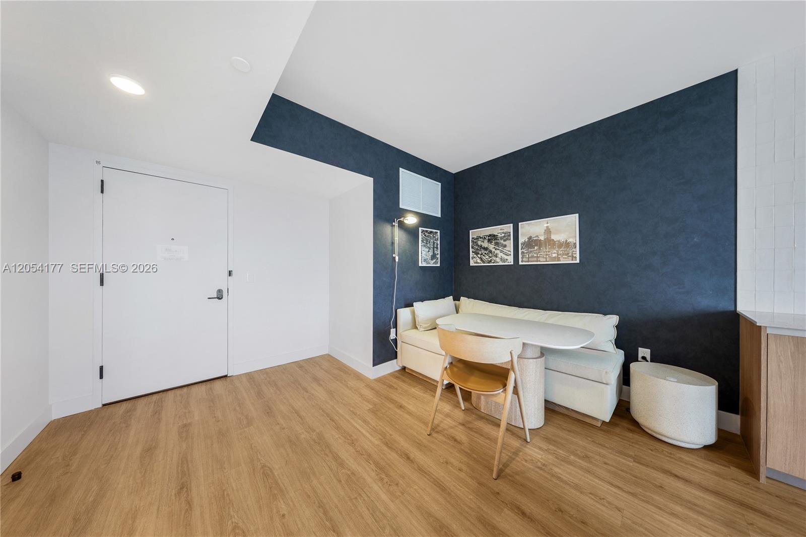 159 NE 6th St # 2010, Miami FL 33132 photo 2