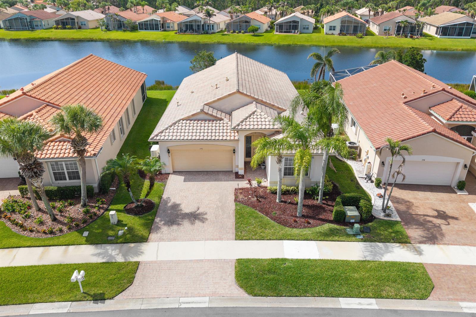 396 NW SPRINGVIEW Loop, Port St. Lucie FL 34986 photo 2