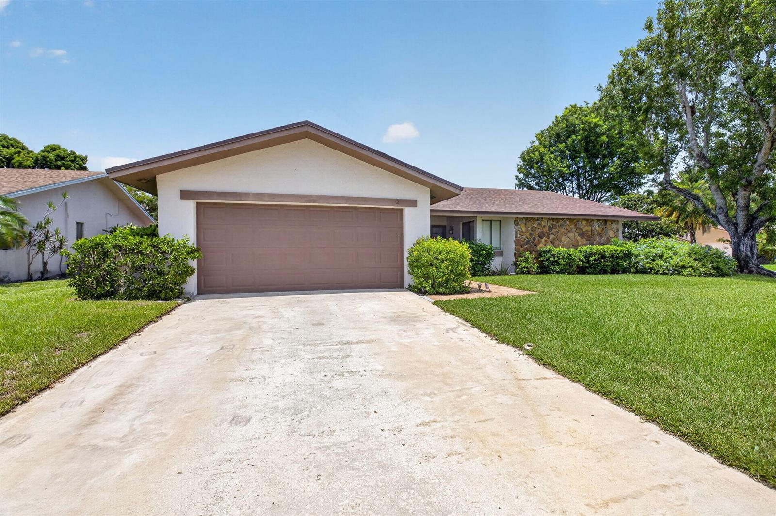17667 Pine Needle Terrace, Boca Raton FL 33487 photo 2