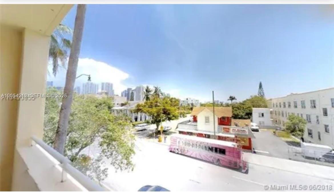 501 SW 1st St # 311, Miami FL 33130 photo 5