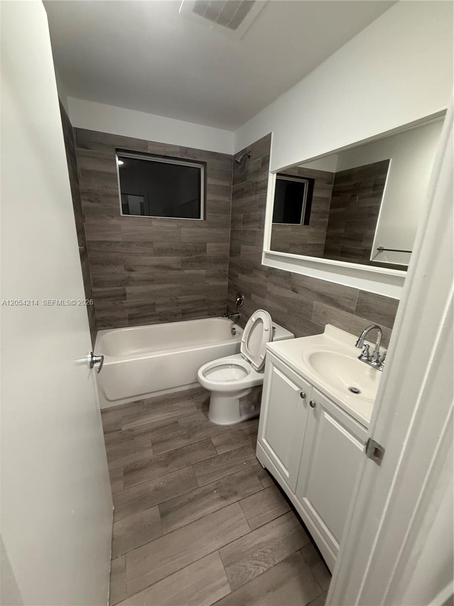 486 E 30th St # 101, Hialeah FL 33013 photo 5