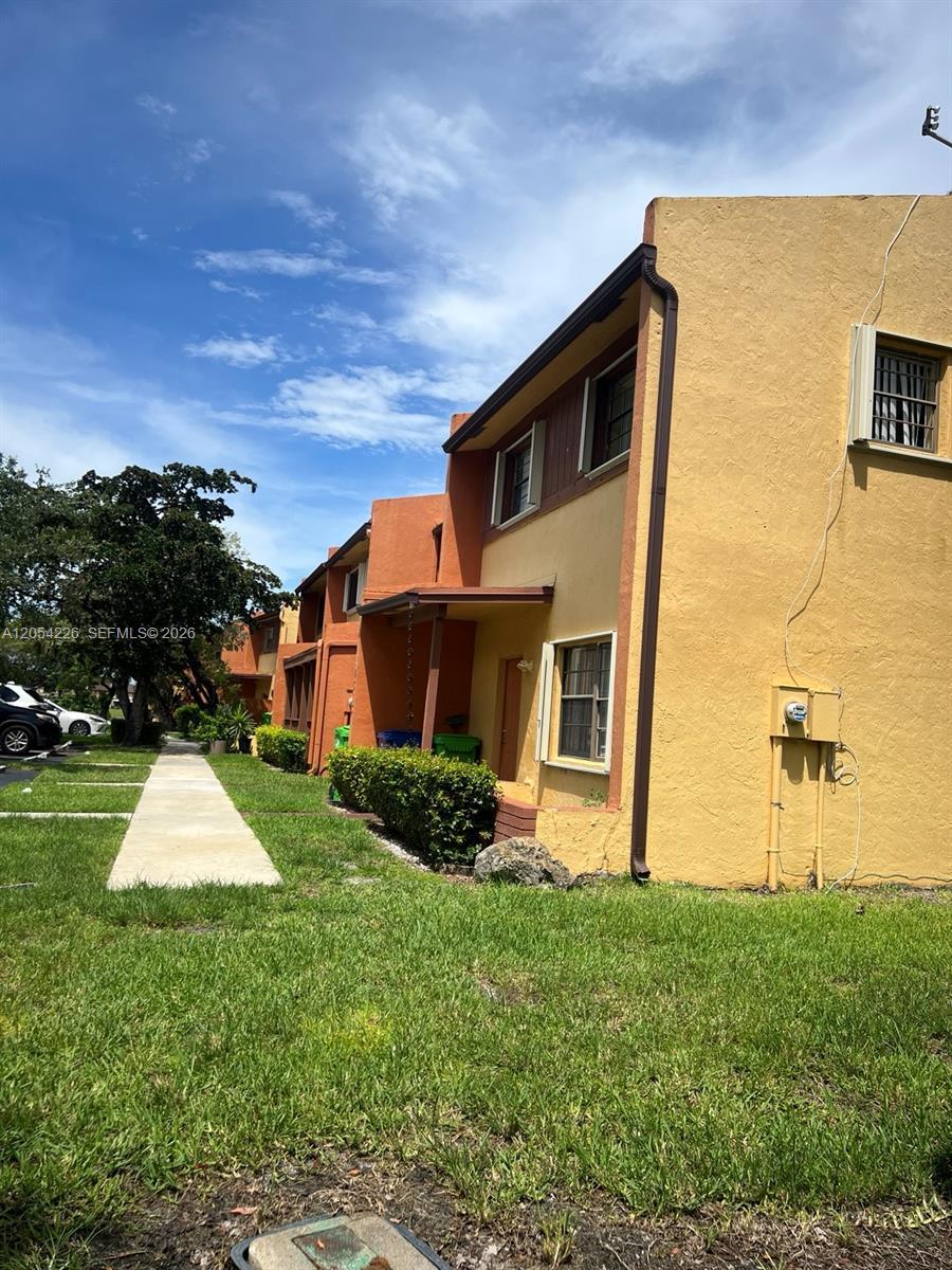 4613 NW 91st Ave, Sunrise FL 33351 photo 3
