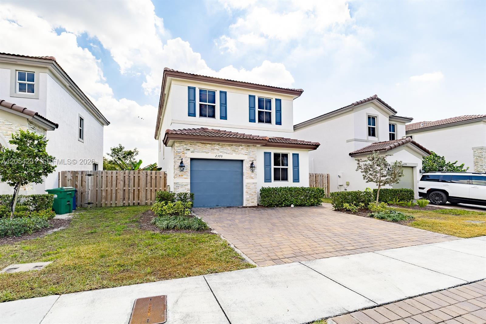2370 NW 131st Cir, Miami FL 33167 photo 2