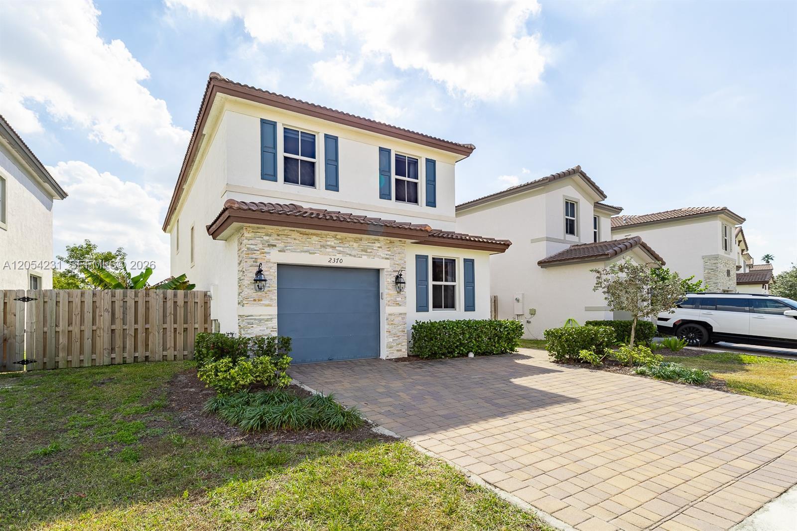 2370 NW 131st Cir, Miami FL 33167 photo 4