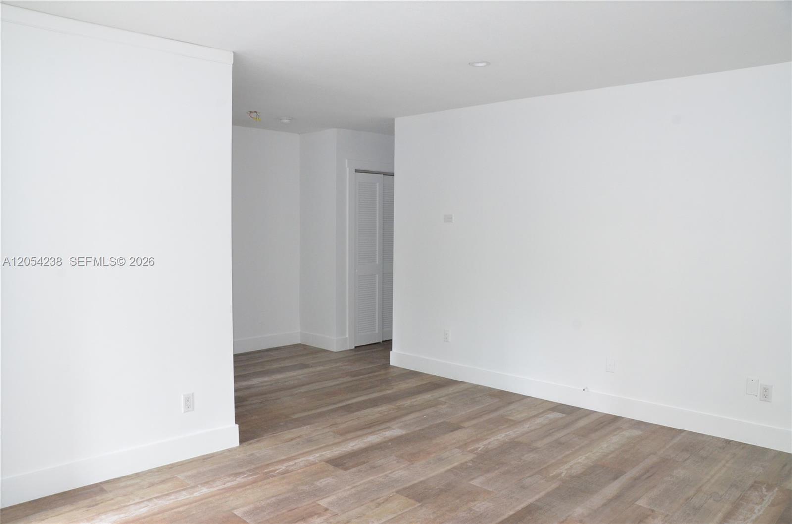 35 Edgewater Dr # 104, Coral Gables FL 33133 photo 5