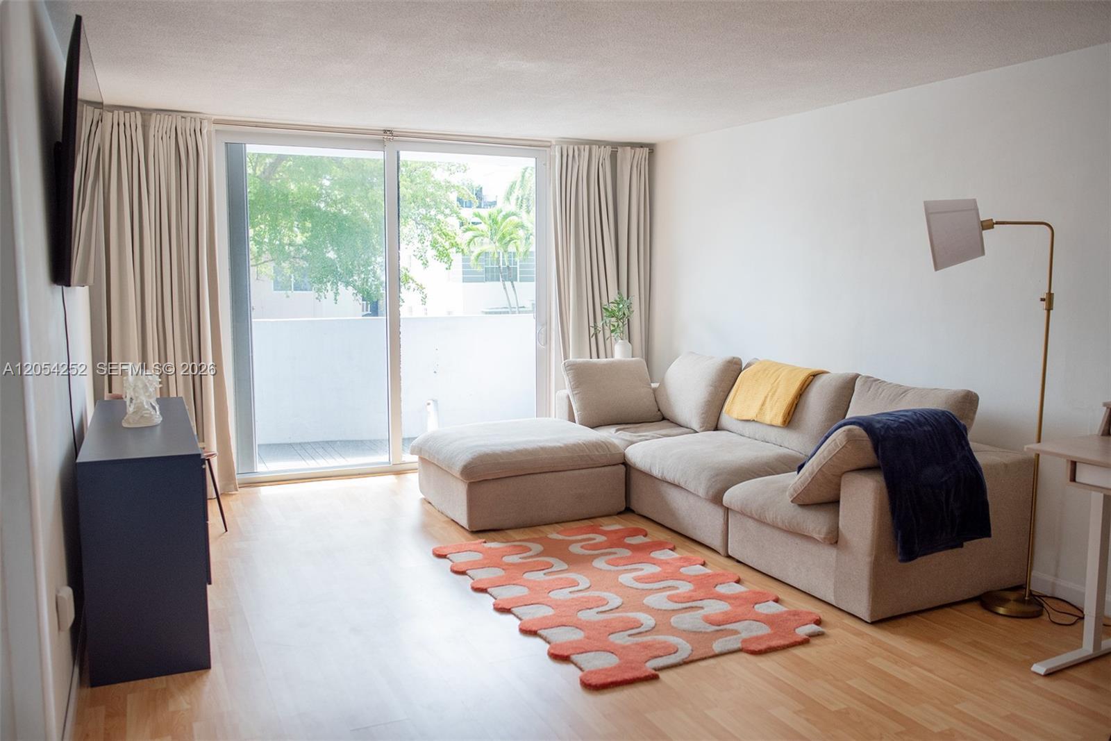 1045 10th St # 204, Miami Beach FL 33139 photo 2