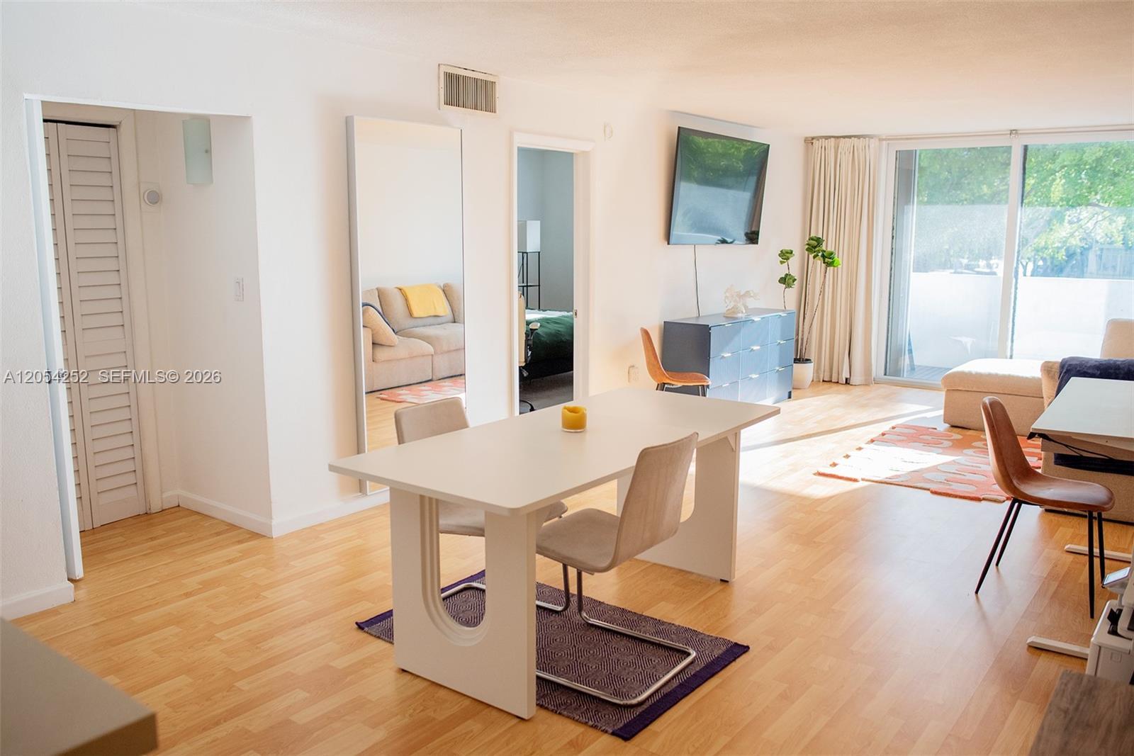 1045 10th St # 204, Miami Beach FL 33139 photo 3