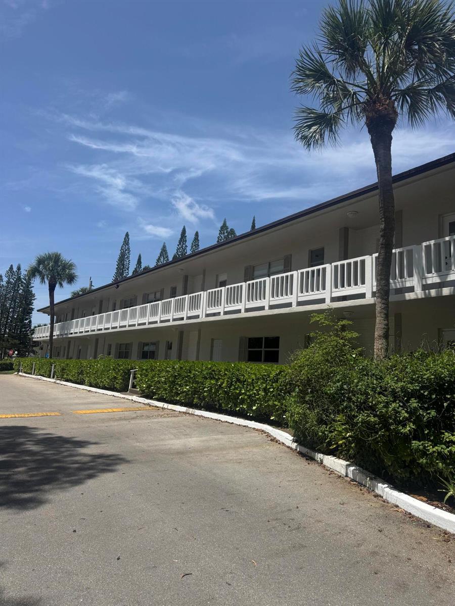 610 SE 2nd Avenue # L27, Deerfield Beach FL 33441 photo 2