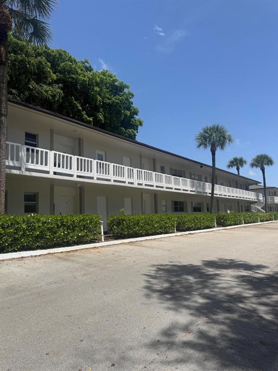610 SE 2nd Avenue # L27, Deerfield Beach FL 33441 photo 3