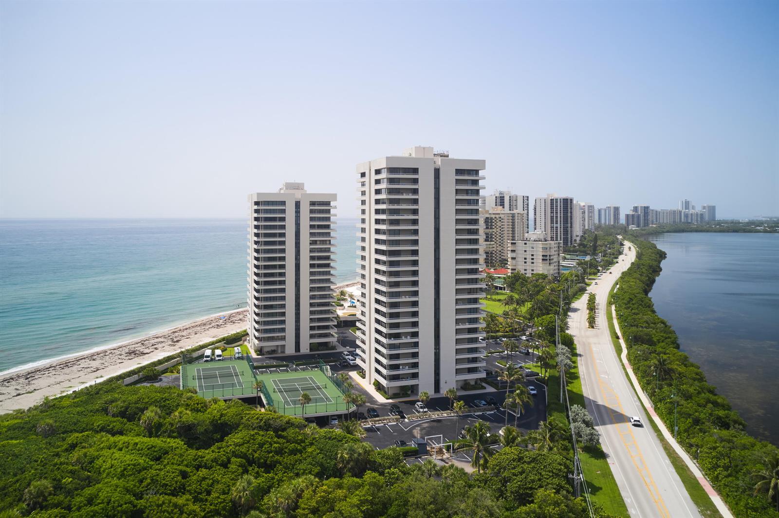 5550 N Ocean Drive # 9D, Singer Island FL 33404