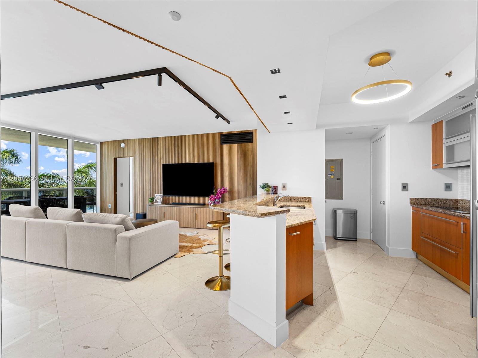 400 Alton Rd # 808, Miami Beach FL 33139 photo 5