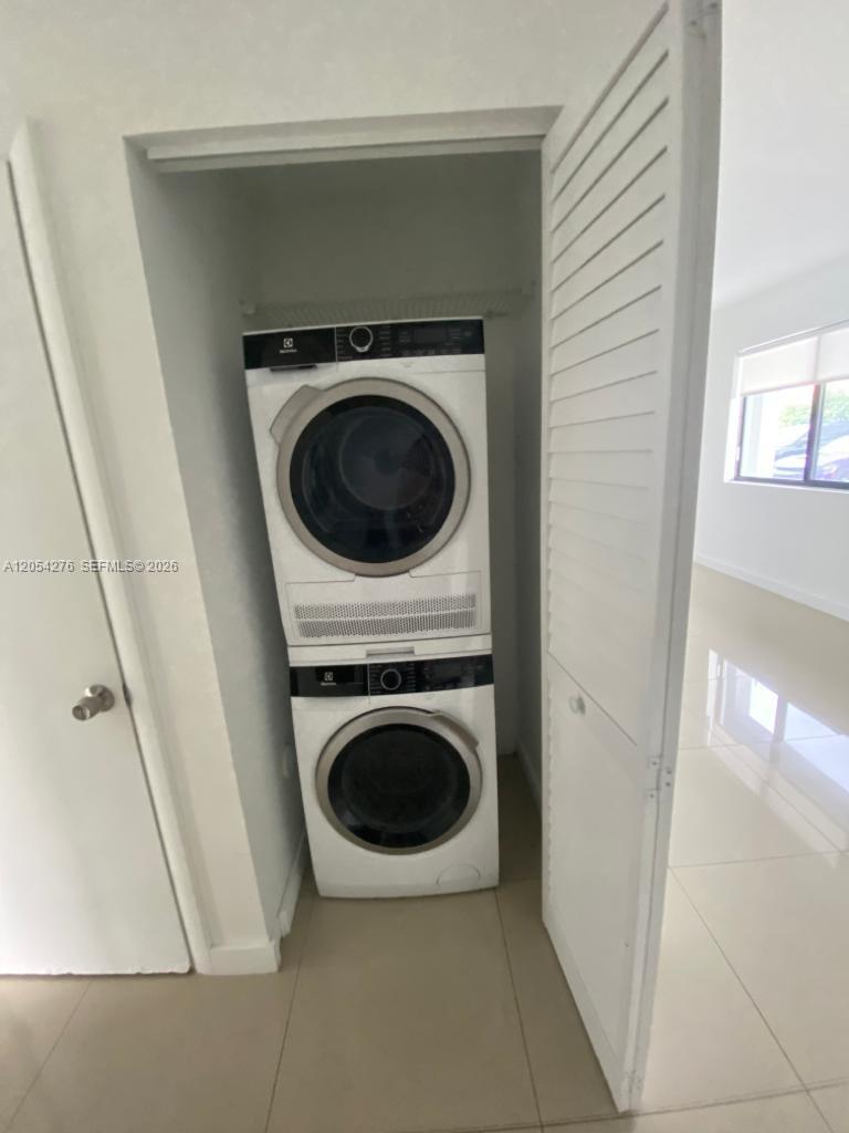 423 E 27th St # 201, Hialeah FL 33013 photo 5