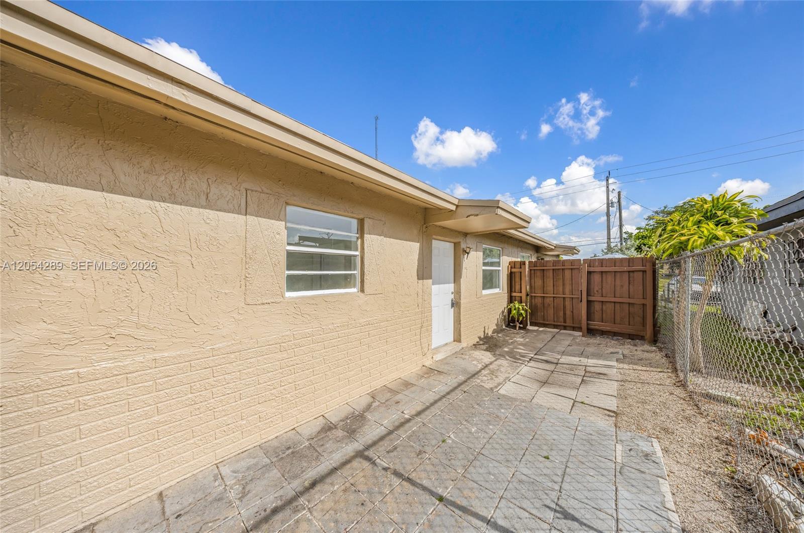 2468 NW 21st St # 2, Fort Lauderdale FL 33311 photo 3